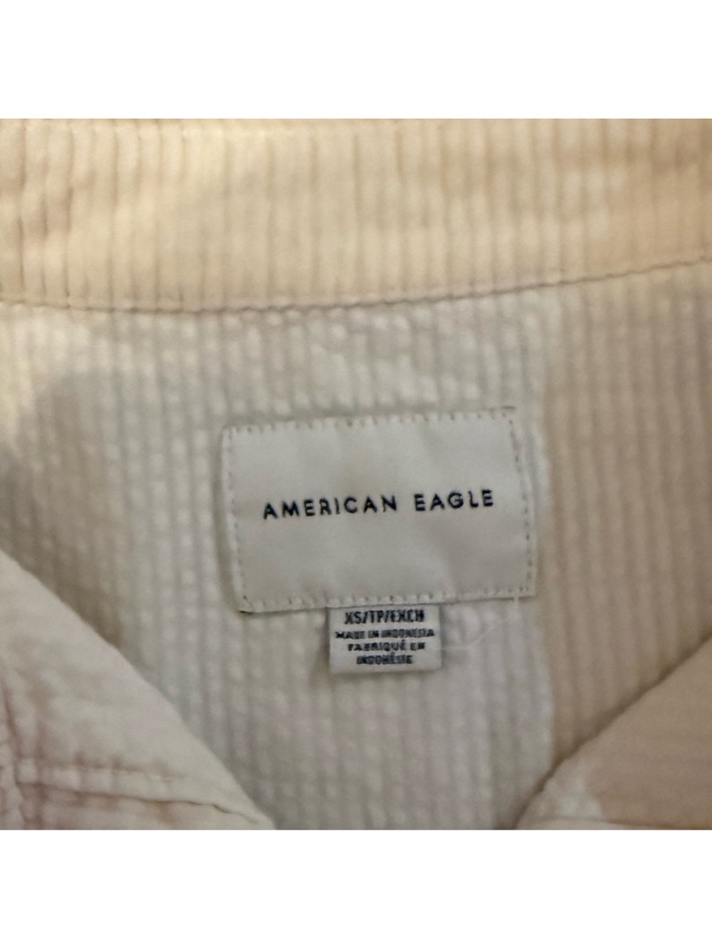 American Eagle Cropped Corduroy Button Up Shirt - Picture 4 of 5